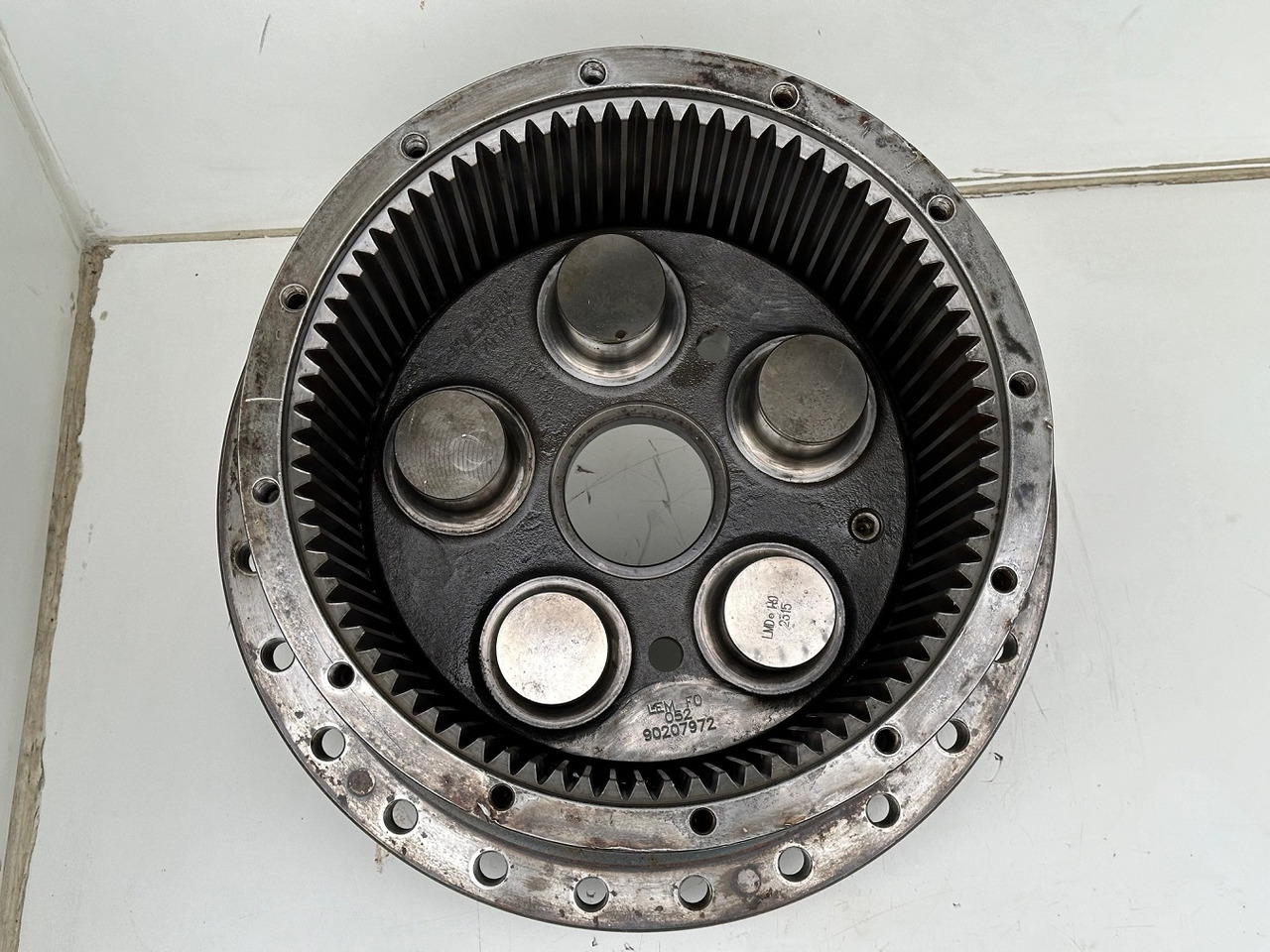 Transmission pour Engins de chantier Liebherr Anschlußträger ID-Nr.90207972 mit Innenrad ID-Nr.944315903.  FAT400P130-FAT400P139.  R926,R928,R930,R934,R936,R938.  #0992#0972#: photos 15