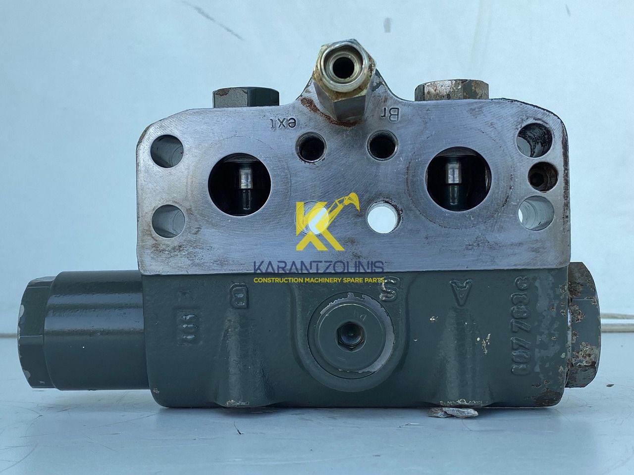 Liebherr Bremsventil ID-Nr.10471957. LOS914, LOS924, R902, R904, R912, R914, R922, R924, R924 COMP, R924 COMPA. #STM20.05## - Moteur de translation pour Pelle sur chenille: photos 4 Liebherr Bremsventil ID-Nr.10471957. LOS914, LOS924, R902, R904, R912, R914, R922, R924, R924 COMP, R924 COMPA. #STM20.05## - Moteur de translation pour Pelle sur chenille: photos 4