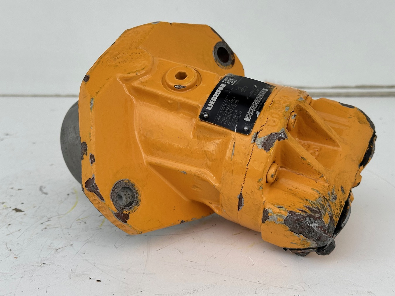 Liebherr CNR:11302432- Hydromatik Rexroth Axialkolben-Konstantmotor Typ:A2FE23/61W-PAL100-S. #18097818# - Moteur hydraulique pour Engins de chantier: photos 4 Liebherr CNR:11302432- Hydromatik Rexroth Axialkolben-Konstantmotor Typ:A2FE23/61W-PAL100-S. #18097818# - Moteur hydraulique pour Engins de chantier: photos 4
