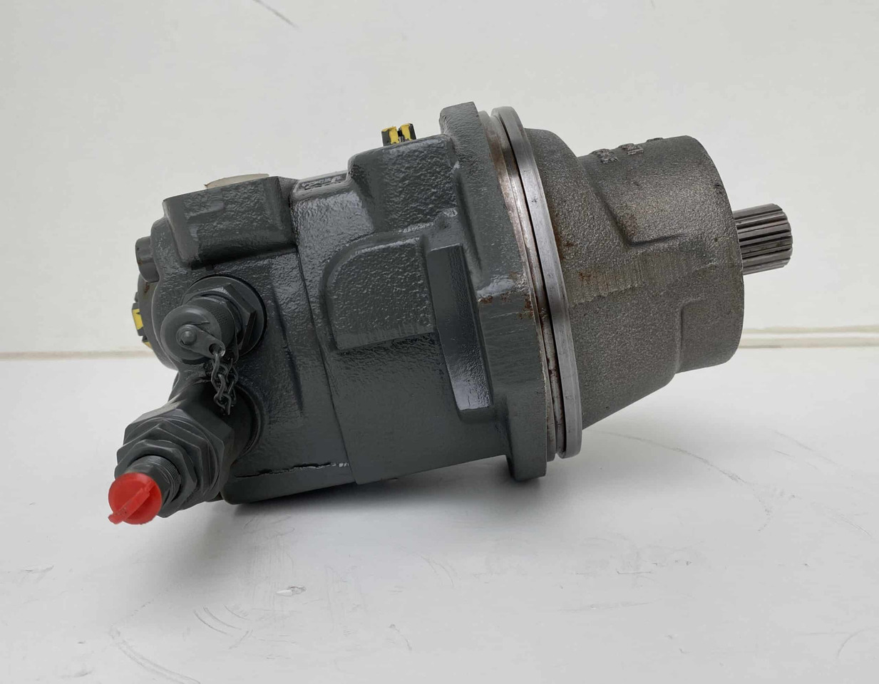 Liebherr Hydraulikeinbaumotor FMF045. ID-Nr.10129444. - Moteur hydraulique pour Engins de chantier: photos 4 Liebherr Hydraulikeinbaumotor FMF045. ID-Nr.10129444. - Moteur hydraulique pour Engins de chantier: photos 4