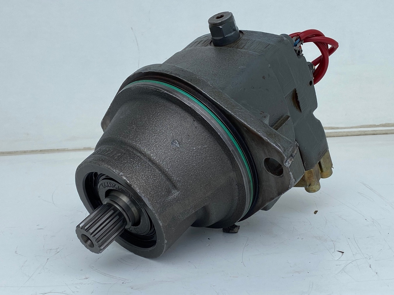 Liebherr Hydraulikeinbaumotor FMF045, ID-Nr.10132702. A924, LH30C, LH30M, LH35M, LH35MT, LH40C, LH40CP, LH40M, LH40MP, LH50CHR, LH50M, LH50MHR, LH50MT. #33179# - Moteur hydraulique pour Pelle sur pneus: photos 3 Liebherr Hydraulikeinbaumotor FMF045, ID-Nr.10132702. A924, LH30C, LH30M, LH35M, LH35MT, LH40C, LH40CP, LH40M, LH40MP, LH50CHR, LH50M, LH50MHR, LH50MT. #33179# - Moteur hydraulique pour Pelle sur pneus: photos 3