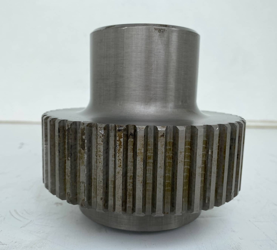 Liebherr Lamellenträger ID-Nr.90203997. FAT400G546. PR71605LGP-1823, PR716LGP-1423, PR716XL-1422. - Moteur de translation pour Bulldozer: photos 1 Liebherr Lamellenträger ID-Nr.90203997. FAT400G546. PR71605LGP-1823, PR716LGP-1423, PR716XL-1422. - Moteur de translation pour Bulldozer: photos 1