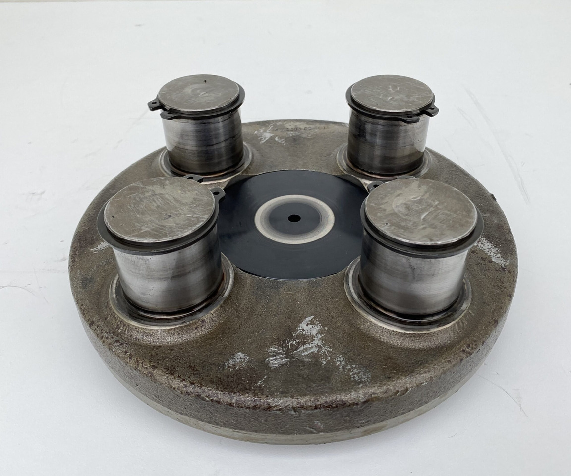 Liebherr Planetenträger ID-Nr.944306303 - ID-Nr.9443063. A924,A928,A932,A934,LH30,LH35,R906,R916,R922,R924,R926,R932,R934,R944 T. #4603# - Moteur de rotation pour Engins de chantier: photos 2 Liebherr Planetenträger ID-Nr.944306303 - ID-Nr.9443063. A924,A928,A932,A934,LH30,LH35,R906,R916,R922,R924,R926,R932,R934,R944 T. #4603# - Moteur de rotation pour Engins de chantier: photos 2