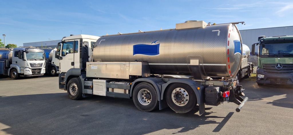 MAN TGS 26.420 6x2 (Nr. 6045) - Camion citerne: photos 4 MAN TGS 26.420 6x2 (Nr. 6045) - Camion citerne: photos 4