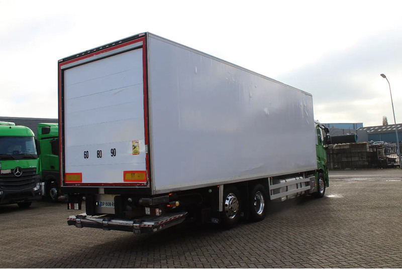 Renault T430 * RETARDER * EURO6 * CHEREAU * THERMO KING T-1200R * 6X2 * - Camion frigorifique: photos 3 Renault T430 * RETARDER * EURO6 * CHEREAU * THERMO KING T-1200R * 6X2 * - Camion frigorifique: photos 3