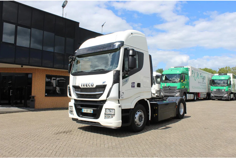 Iveco STRALIS 400 * RETARDER * CNG * 4X2 * LOW KM * - Tracteur routier: photos 1 Iveco STRALIS 400 * RETARDER * CNG * 4X2 * LOW KM * - Tracteur routier: photos 1
