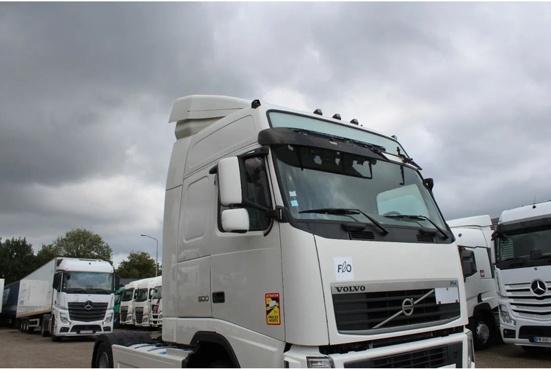 Volvo FH 13.500 * EURO5 * 2 TANK * 4X2 * chassi 2013 * top condition - Tracteur routier: photos 4 Volvo FH 13.500 * EURO5 * 2 TANK * 4X2 * chassi 2013 * top condition - Tracteur routier: photos 4