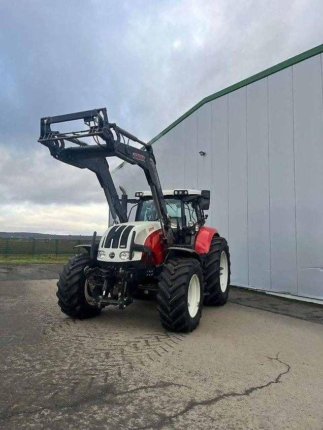Steyr 6220 CVT - Tracteur agricole: photos 1 Steyr 6220 CVT - Tracteur agricole: photos 1