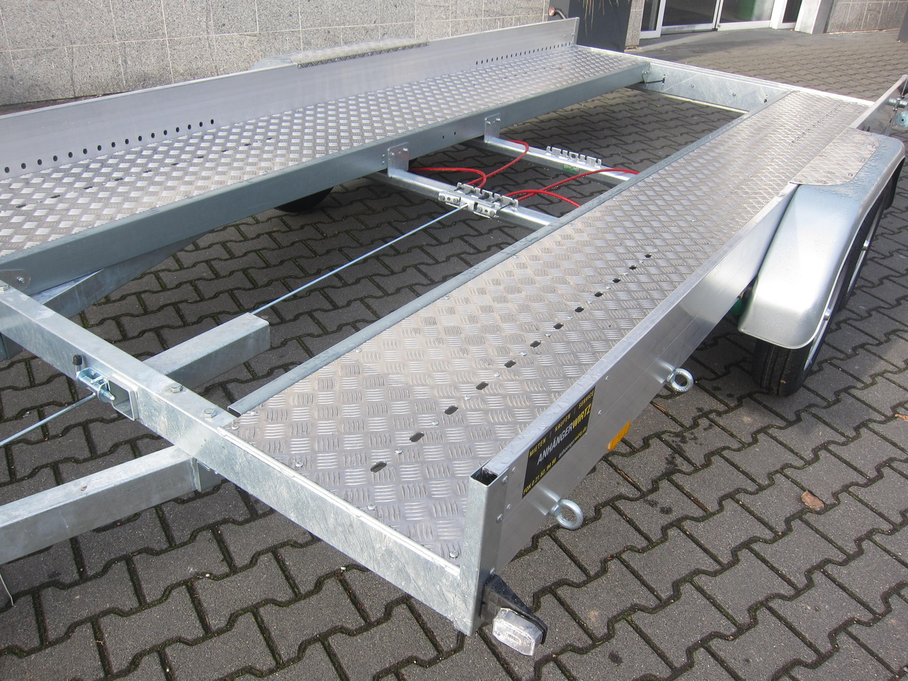 Anssems AMT ECO 1500 light 400x188x18cm (XL) Alurampen 1500kg Wohnmobilanhänger Januar Aktion - Remorque porte-voitures: photos 4 Anssems AMT ECO 1500 light 400x188x18cm (XL) Alurampen 1500kg Wohnmobilanhänger Januar Aktion - Remorque porte-voitures: photos 4