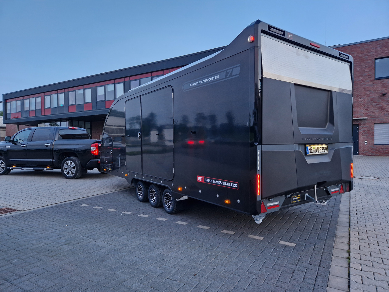Remorque porte-voitures BJT Race Transporter 7 397-5521-35-3-10-B 550x210x189cm black Alufelgen Tridem 3500kg Aktion: photos 11