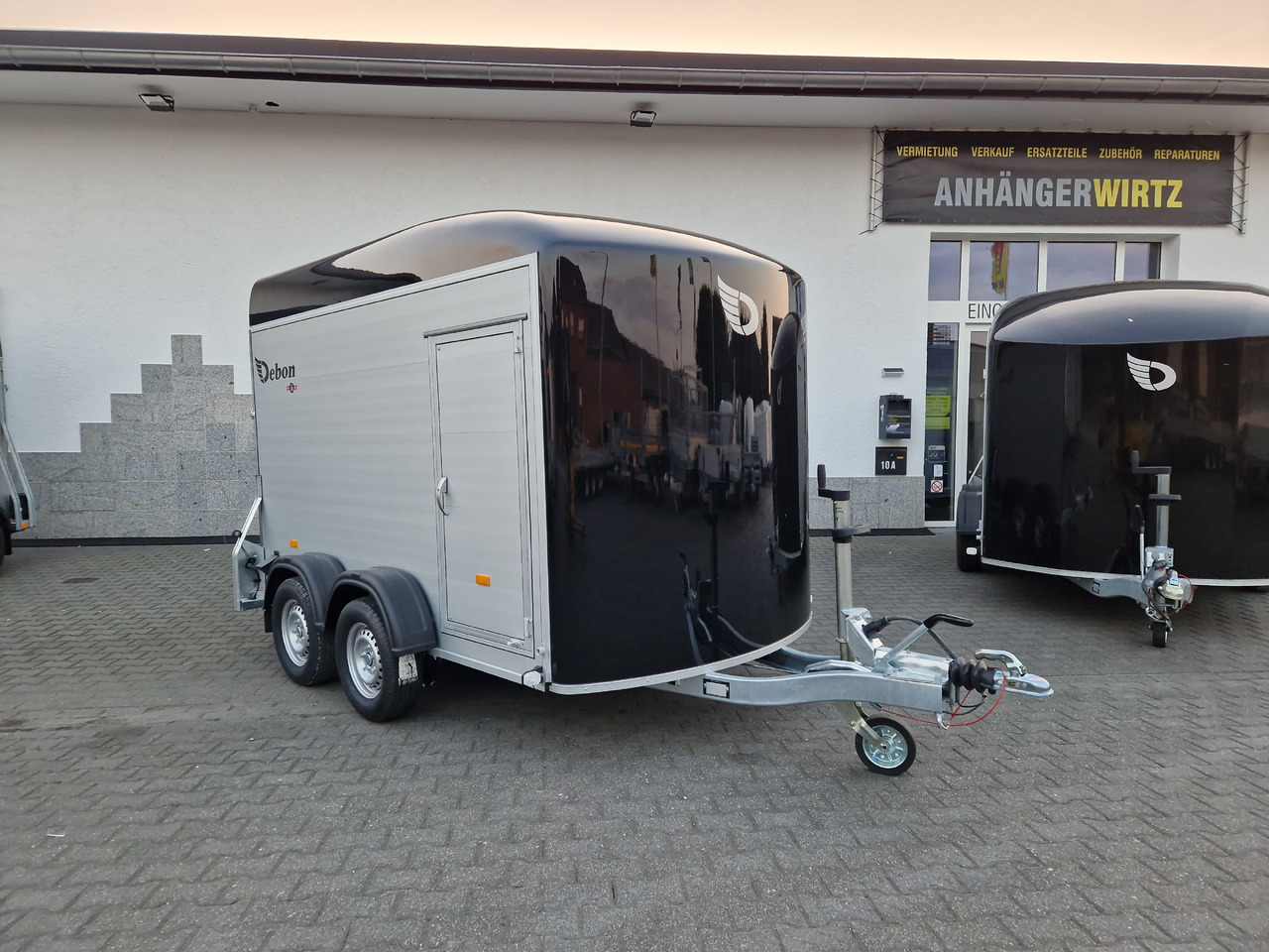 Cargo Roadster 500 312x167x199cm Alu Poly black Seitentür 100km/H Pullman 2000kg Sommer Aktion 2025 - Remorque fourgon: photos 4 Cargo Roadster 500 312x167x199cm Alu Poly black Seitentür 100km/H Pullman 2000kg Sommer Aktion 2025 - Remorque fourgon: photos 4