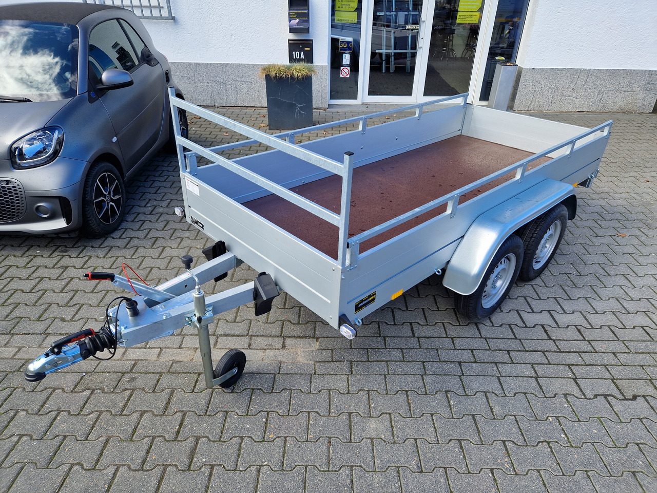 GTT 2000 R 301x126 Aluliner Reling H Gestell 2000kg AKTION - Remorque plateau: photos 1 GTT 2000 R 301x126 Aluliner Reling H Gestell 2000kg AKTION - Remorque plateau: photos 1