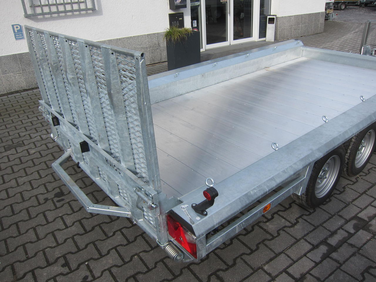 Remorque porte engin HULCO TERRAX Aluboden 394x188x27cm Heckrampe 100cm Tridem (XL) 3500kg: photos 8 Remorque porte engin HULCO TERRAX Aluboden 394x188x27cm Heckrampe 100cm Tridem (XL) 3500kg: photos 8