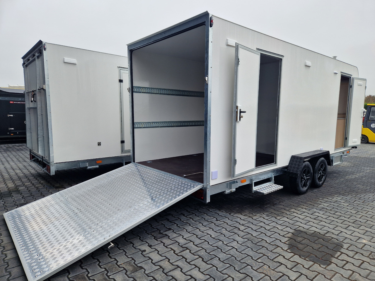 Koffer Sport Camp TFS 550.01 550x200x210cm Laderaum ST & Wohnabteil 2700kg - Caravane: photos 2 Koffer Sport Camp TFS 550.01 550x200x210cm Laderaum ST & Wohnabteil 2700kg - Caravane: photos 2