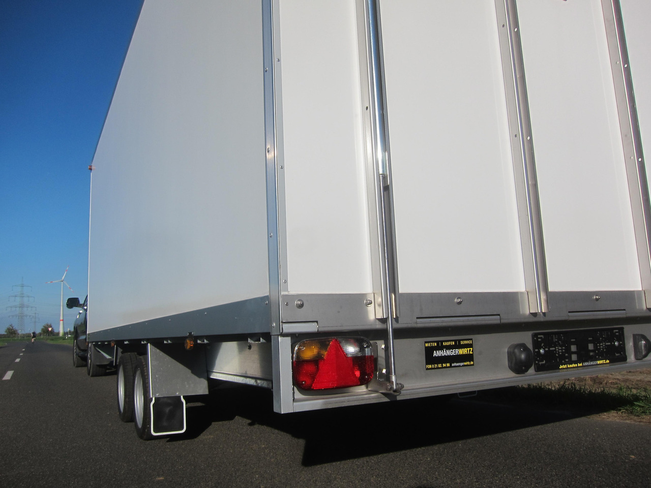 Kofferanhänger AZHLC 3560/244 S40 601x244x225cm Heckrampe 13" (XXXL) 3500kg - Remorque fourgon: photos 4 Kofferanhänger AZHLC 3560/244 S40 601x244x225cm Heckrampe 13" (XXXL) 3500kg - Remorque fourgon: photos 4