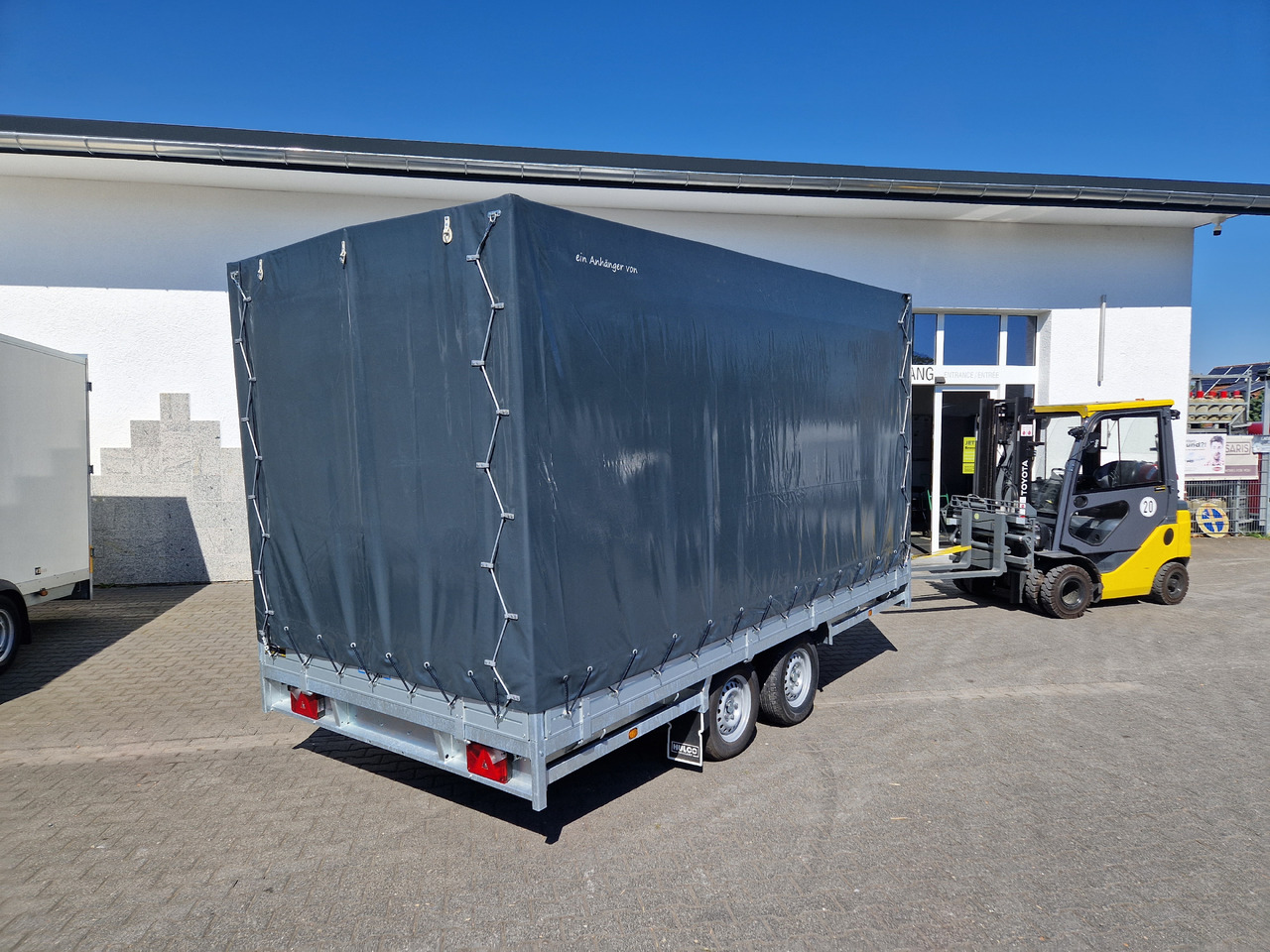 MEDAX - 2 3000 405x203x210cm Hochplane grau 12" niedrig Fahrwerk 3000kg - Remorque rideaux coulissants: photos 4 MEDAX - 2 3000 405x203x210cm Hochplane grau 12" niedrig Fahrwerk 3000kg - Remorque rideaux coulissants: photos 4