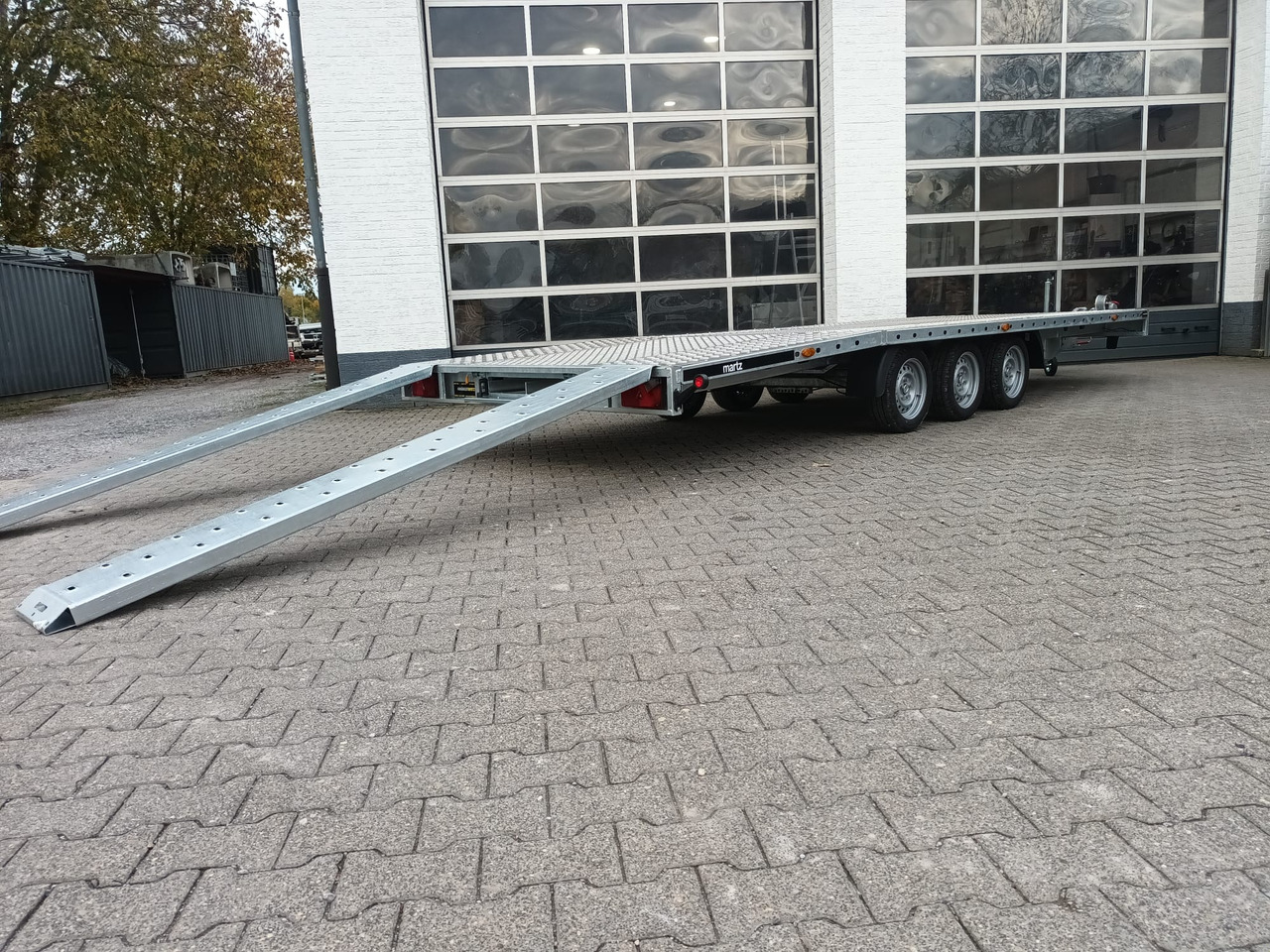 Martz GT UNIDECK PLUS 600/3 S 615x205cm Lohr Stahl & Aluboden Tridem 13" 3500kg - Remorque plateau: photos 4 Martz GT UNIDECK PLUS 600/3 S 615x205cm Lohr Stahl & Aluboden Tridem 13" 3500kg - Remorque plateau: photos 4