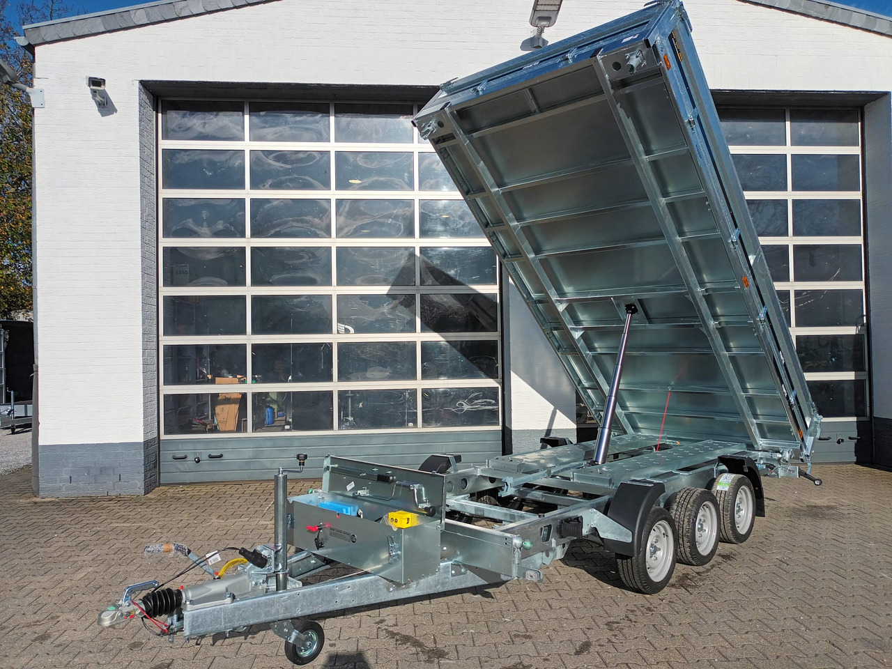 Martz Kipper 400/3 406x200x40cm Profi Stahl Elektro + NHP Rampen Stützen Pendel Tridem 13" 3500kg - Remorque porte engin: photos 4 Martz Kipper 400/3 406x200x40cm Profi Stahl Elektro + NHP Rampen Stützen Pendel Tridem 13" 3500kg - Remorque porte engin: photos 4