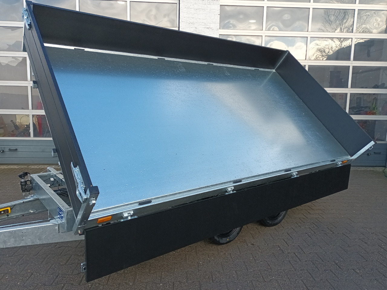 Remorque benne Saris Kipper K3 356 184 3500 2 HD E 356x184x35cm black heavy duty Rampen Stützen NHP LED (L) 3500kg: photos 13