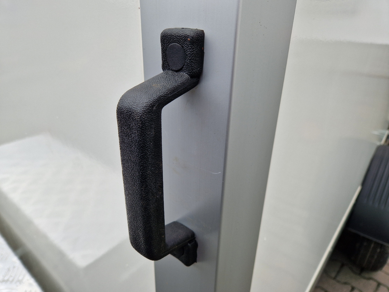 WM Meyer Koffer AZ 2035/151 S35 351x151x185cm (L) 2000kg - Remorque fourgon: photos 4 WM Meyer Koffer AZ 2035/151 S35 351x151x185cm (L) 2000kg - Remorque fourgon: photos 4