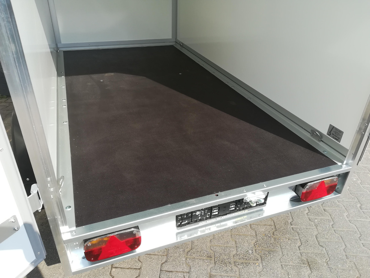 WM Meyer Koffer AZ 2730/151 S30 301x151x185cm (M) 2700kg Januar Aktion - Remorque fourgon: photos 5 WM Meyer Koffer AZ 2730/151 S30 301x151x185cm (M) 2700kg Januar Aktion - Remorque fourgon: photos 5