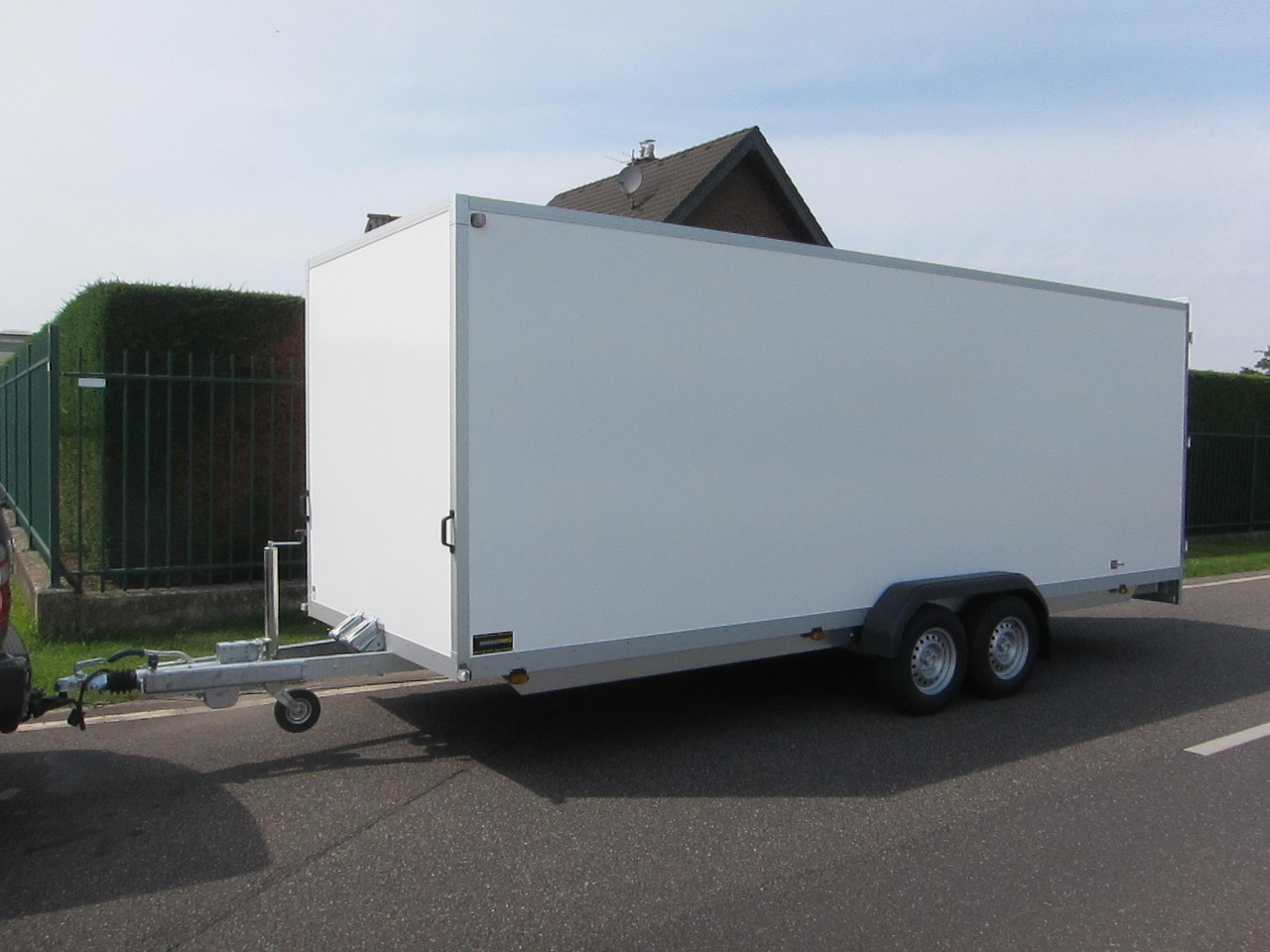 WM Meyer Kofferanhänger AZ 3560/200 S40 601x200x205cm 3500kg preorder Aktion - Remorque fourgon: photos 2 WM Meyer Kofferanhänger AZ 3560/200 S40 601x200x205cm 3500kg preorder Aktion - Remorque fourgon: photos 2