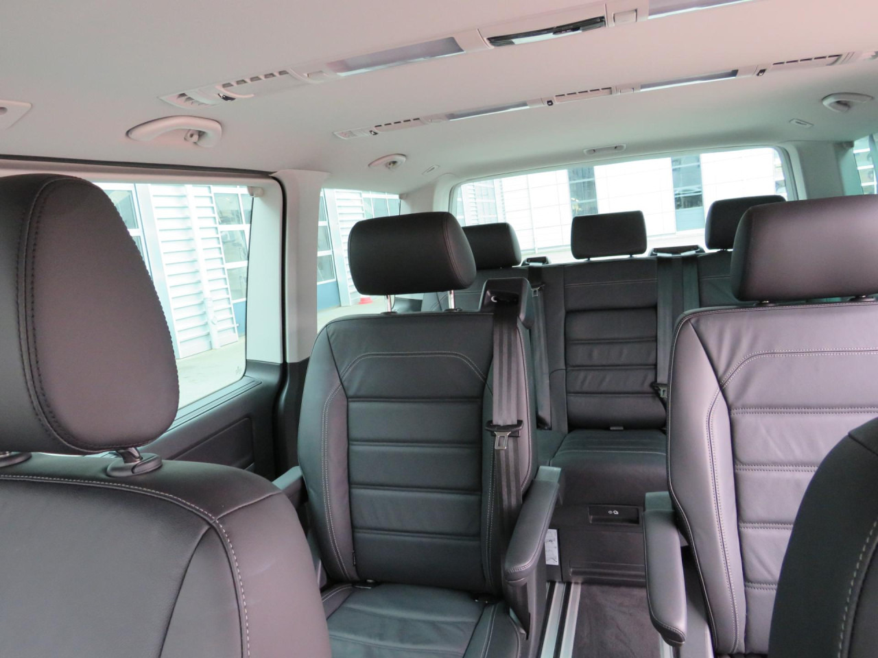 Voiture VOLKSWAGEN T6.1 Multivan Comfortline Edition Court Bluetooth: photos 7