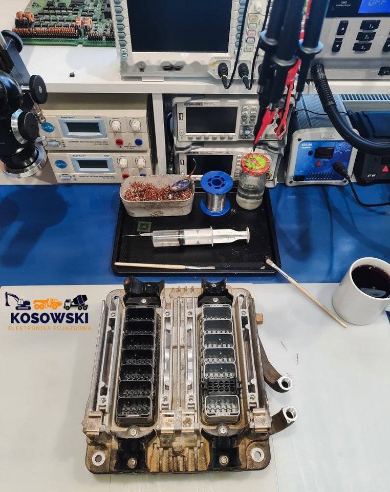 DOOSAN DX300 - Bloc de gestion pour Pelle sur chenille: photos 5 DOOSAN DX300 - Bloc de gestion pour Pelle sur chenille: photos 5