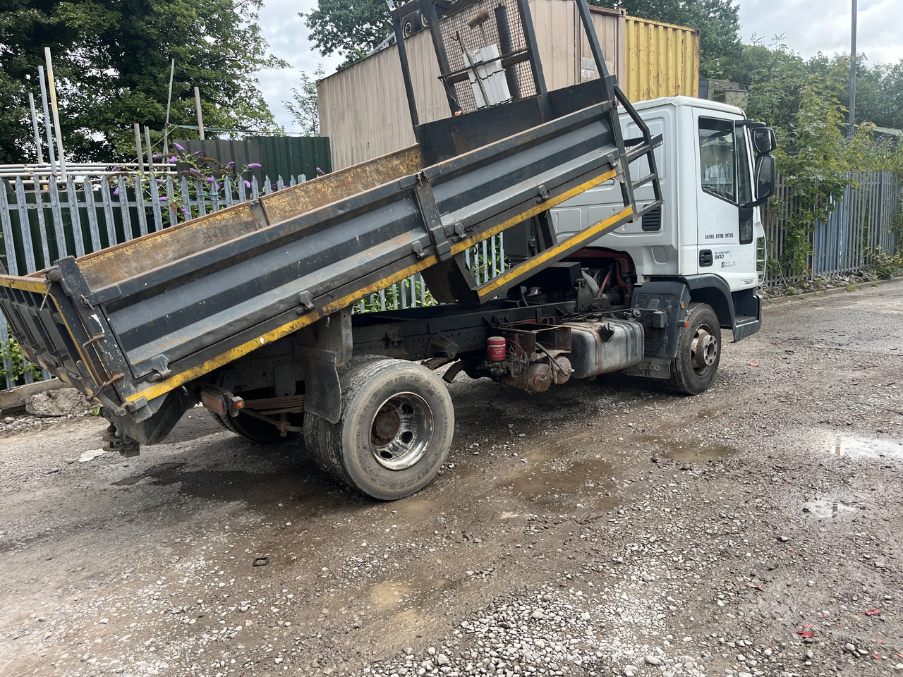 Iveco Euro Cargo 75 E17 - Camion benne: photos 3 Iveco Euro Cargo 75 E17 - Camion benne: photos 3