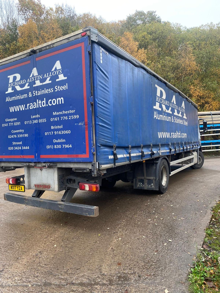 Mercedes 1827 - Camion à rideaux coulissants: photos 3 Mercedes 1827 - Camion à rideaux coulissants: photos 3