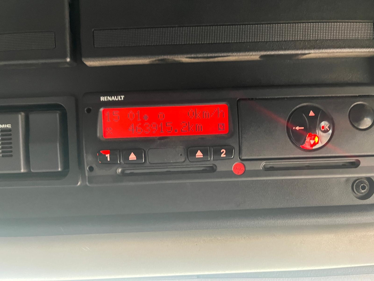 Renault Premium - Camion à rideaux coulissants: photos 5 Renault Premium - Camion à rideaux coulissants: photos 5