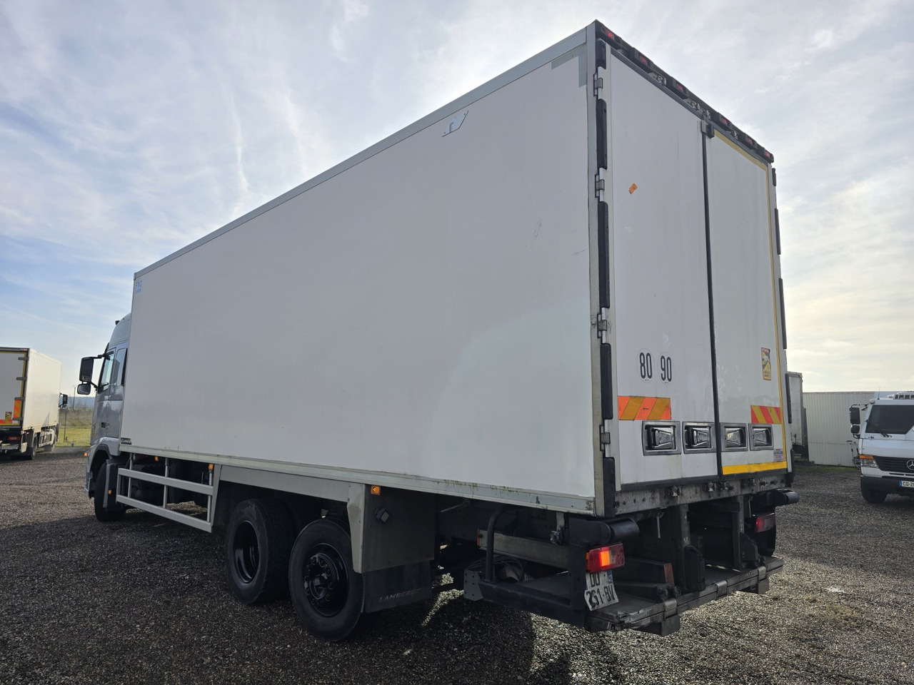 VOLVO FH500 - EEV - 6x2 - Steering Axle - Frigo - Meat Rail - Camion frigorifique: photos 4 VOLVO FH500 - EEV - 6x2 - Steering Axle - Frigo - Meat Rail - Camion frigorifique: photos 4