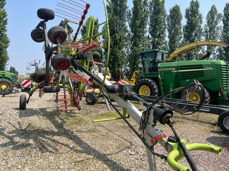 Claas Liner 1650 Twin - Faneuse: photos 2 Claas Liner 1650 Twin - Faneuse: photos 2