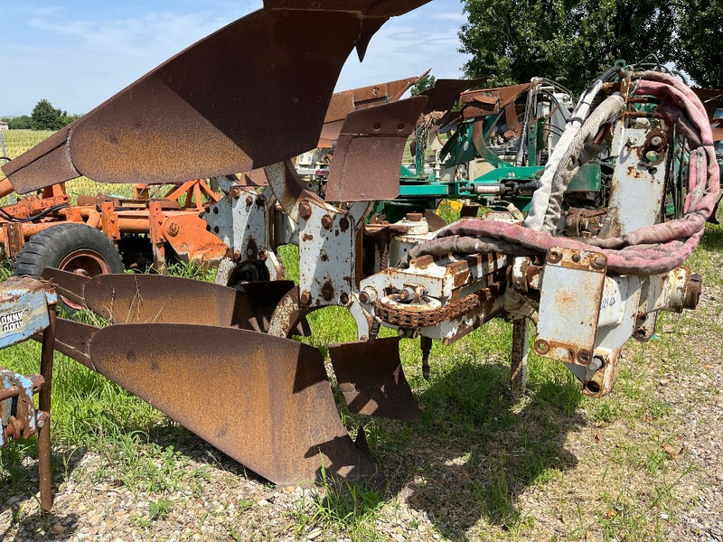 ERMO FSV2/102 - Charrue: photos 2 ERMO FSV2/102 - Charrue: photos 2