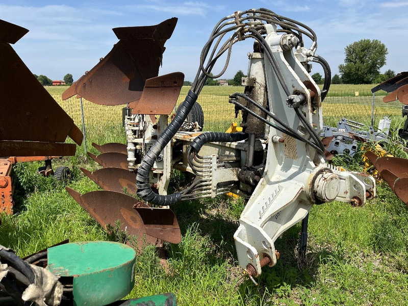 ERMO FSV4/35 - Charrue: photos 1 ERMO FSV4/35 - Charrue: photos 1