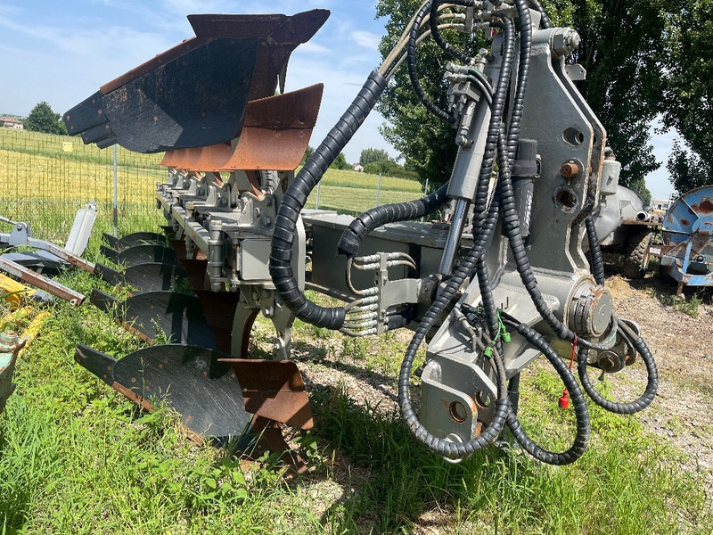 ERMO FSV5/40 EVO - Charrue: photos 1 ERMO FSV5/40 EVO - Charrue: photos 1