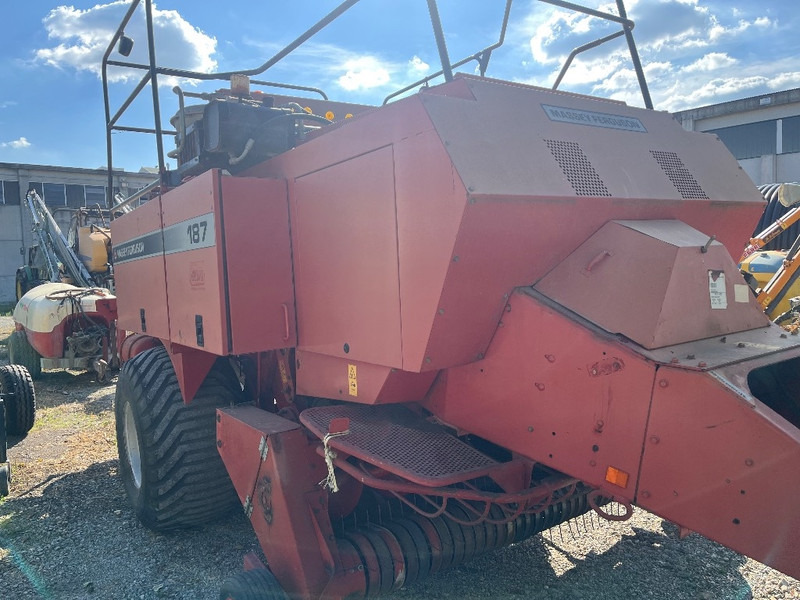 Massey Ferguson 187 - Presse à balles cubiques: photos 5 Massey Ferguson 187 - Presse à balles cubiques: photos 5