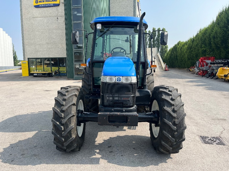 New Holland TD 90 D - Tracteur agricole: photos 2 New Holland TD 90 D - Tracteur agricole: photos 2