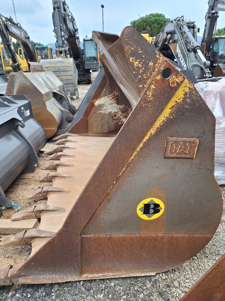 Caterpillar Loader bucket 3300 mm - Godet pour chargeur: photos 2 Caterpillar Loader bucket 3300 mm - Godet pour chargeur: photos 2