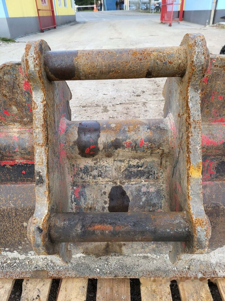 Ditch cleaning bucket 1800 mm Martin - Godet pour pelle: photos 3 Ditch cleaning bucket 1800 mm Martin - Godet pour pelle: photos 3