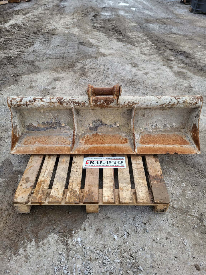 Godet pour pelle pour Engins de chantier Ditch cleaning bucket 1800 mm for 8-12 ton excavators