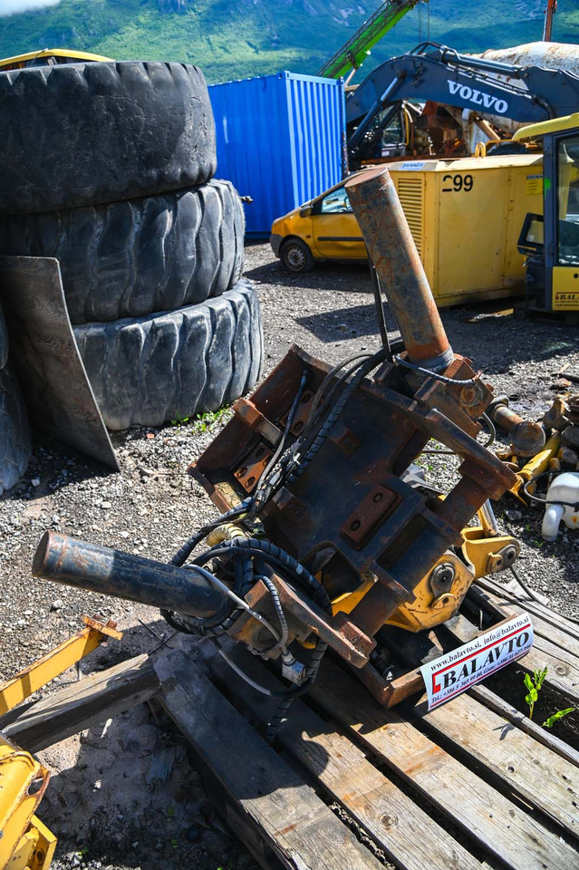 Engcon EC30 - Tiltrotator pour Engins de chantier: photos 4 Engcon EC30 - Tiltrotator pour Engins de chantier: photos 4