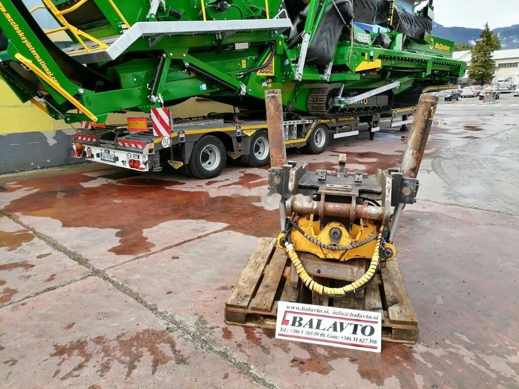 Engcon EC30 Volvo S2 - Tiltrotator: photos 1 Engcon EC30 Volvo S2 - Tiltrotator: photos 1