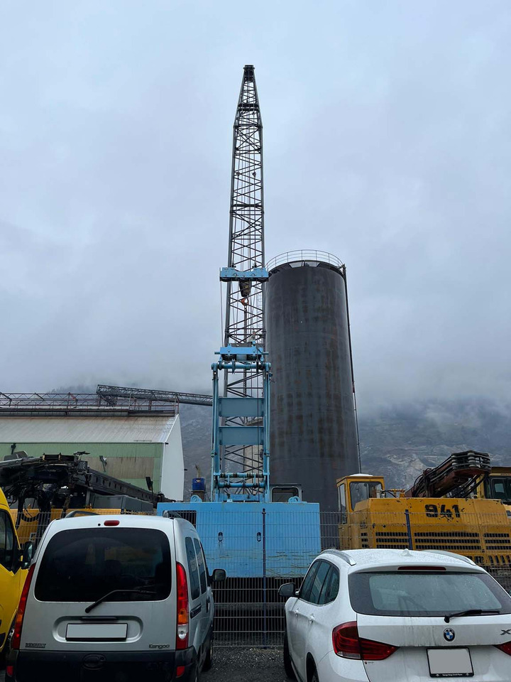 Hitachi KH 180-2 - Grue sur chenilles: photos 5 Hitachi KH 180-2 - Grue sur chenilles: photos 5