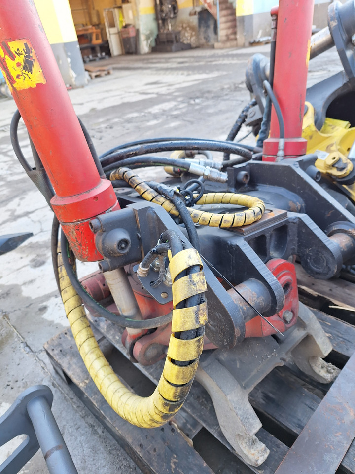 Indexator Tiltrotator S1 - Tiltrotator: photos 2 Indexator Tiltrotator S1 - Tiltrotator: photos 2
