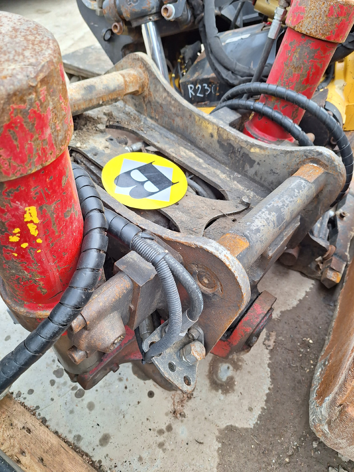 Indexator tiltrotator S60 - Tiltrotator: photos 3 Indexator tiltrotator S60 - Tiltrotator: photos 3