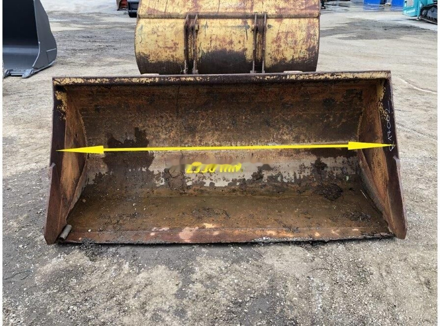 Loader bucket 2350 mm for Volvo BM4600 - Godet pour chargeur: photos 1 Loader bucket 2350 mm for Volvo BM4600 - Godet pour chargeur: photos 1