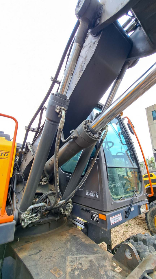 Volvo boom cylinder 14578082 Volvo EWR150E, EW140C, EW140D - Pièces de rechange pour Pelle: photos 1 Volvo boom cylinder 14578082 Volvo EWR150E, EW140C, EW140D - Pièces de rechange pour Pelle: photos 1