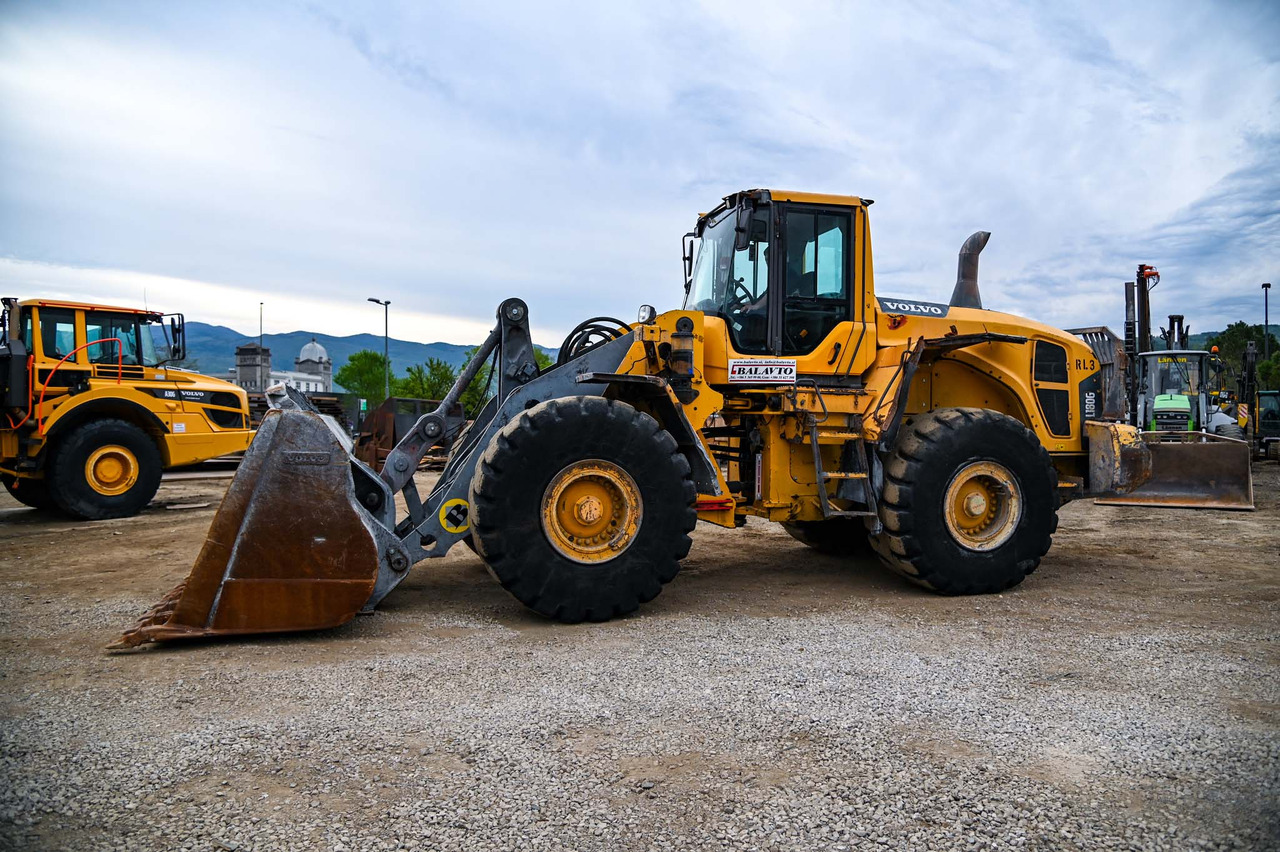 VOLVO L180G - Chargeuse sur pneus: photos 2 VOLVO L180G - Chargeuse sur pneus: photos 2