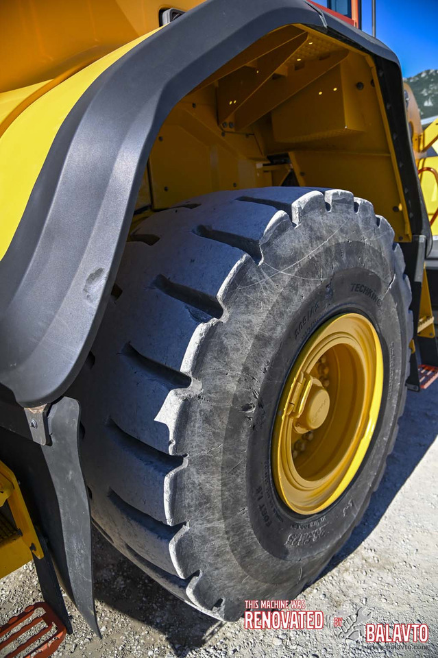 Chargeuse sur pneus VOLVO L180H: photos 27